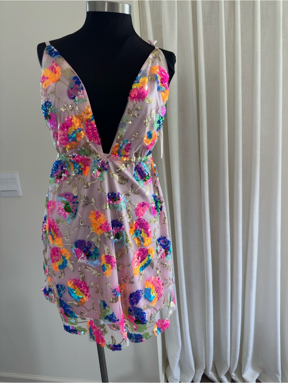 Women sequin floral open back dress